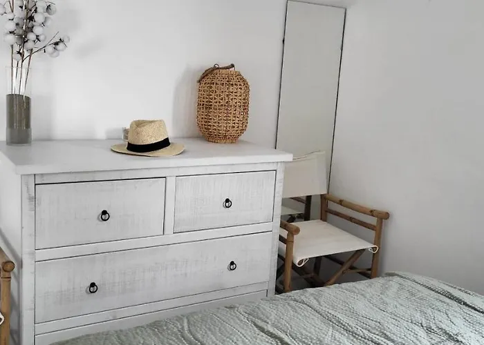 Отель Le Vog The Beach 200 M Away And The Shops At The Foot Of The